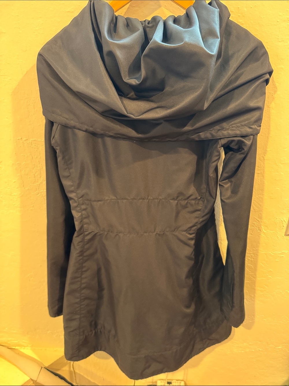 Prairie Underground Black Hooded zip up Coat with Ruching - Picture 3 of 5